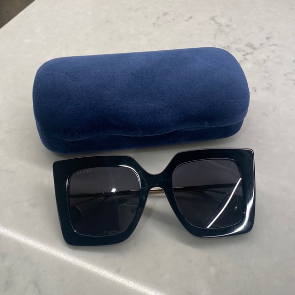 Gucci GG0435S 001 Sunglasses - Picture 2 of 3